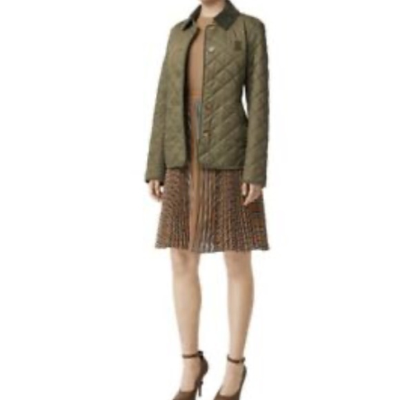 NWT Auth Burberry Fernhill Quilted Check XXS - Picture 10 of 10